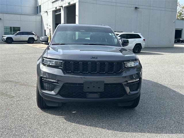 used 2025 Jeep Grand Cherokee car, priced at $41,997