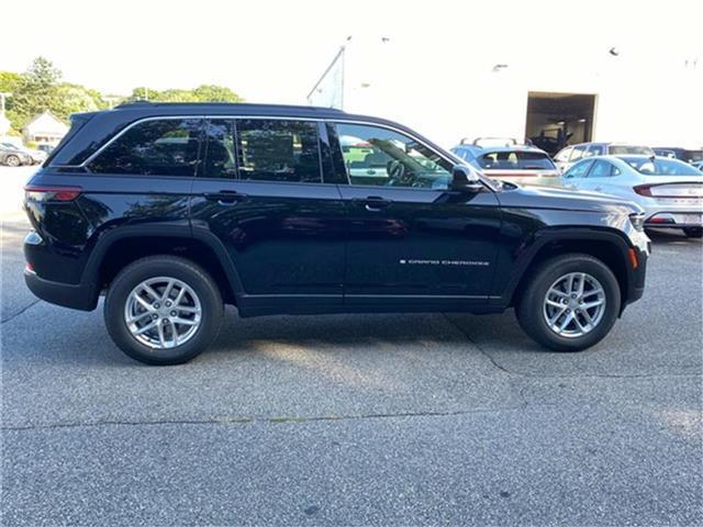 new 2024 Jeep Grand Cherokee car, priced at $38,675