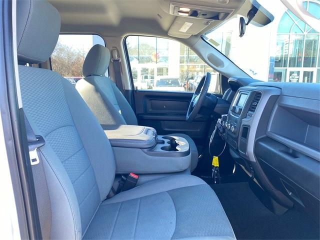 used 2019 Ram 1500 Classic car, priced at $27,900