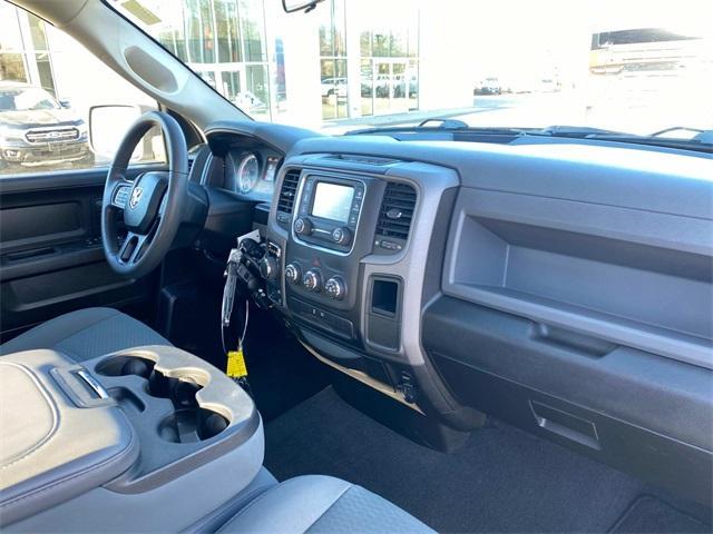 used 2019 Ram 1500 Classic car, priced at $27,900