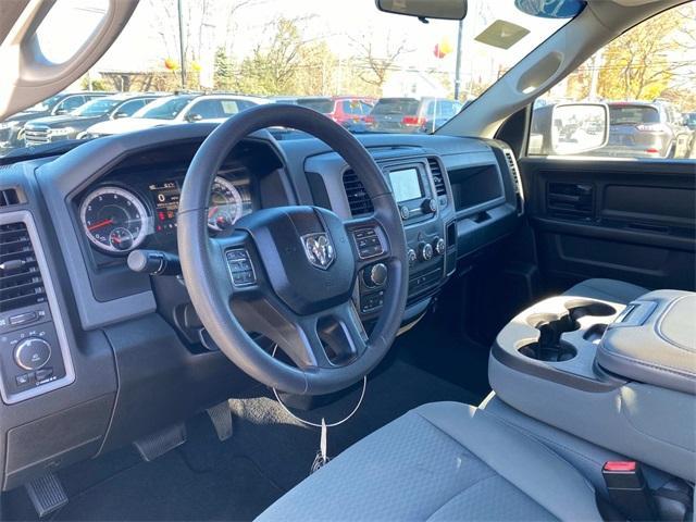 used 2019 Ram 1500 Classic car, priced at $27,900