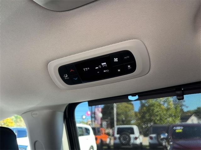 used 2023 Chrysler Pacifica car, priced at $32,900