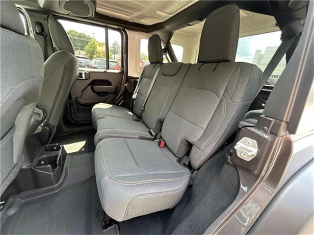 new 2025 Jeep Wrangler car, priced at $46,070