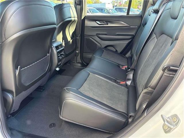 new 2025 Jeep Grand Cherokee car, priced at $44,030
