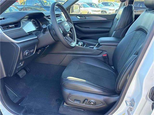 new 2025 Jeep Grand Cherokee car, priced at $44,030