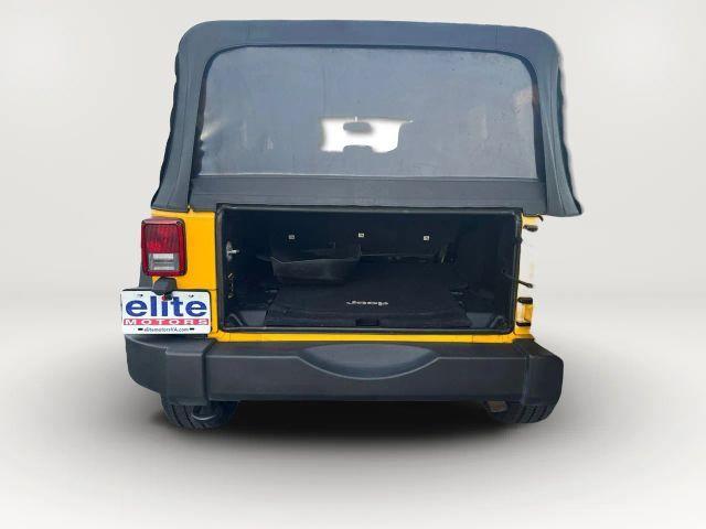 used 2015 Jeep Wrangler Unlimited car, priced at $19,995