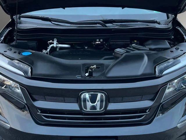 used 2021 Honda Pilot car, priced at $25,495