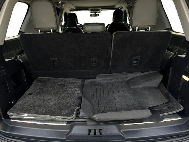 used 2022 Lincoln Navigator car, priced at $59,995