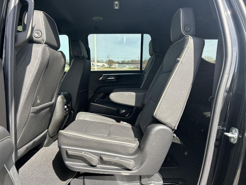 new 2025 Chevrolet Suburban car, priced at $82,095