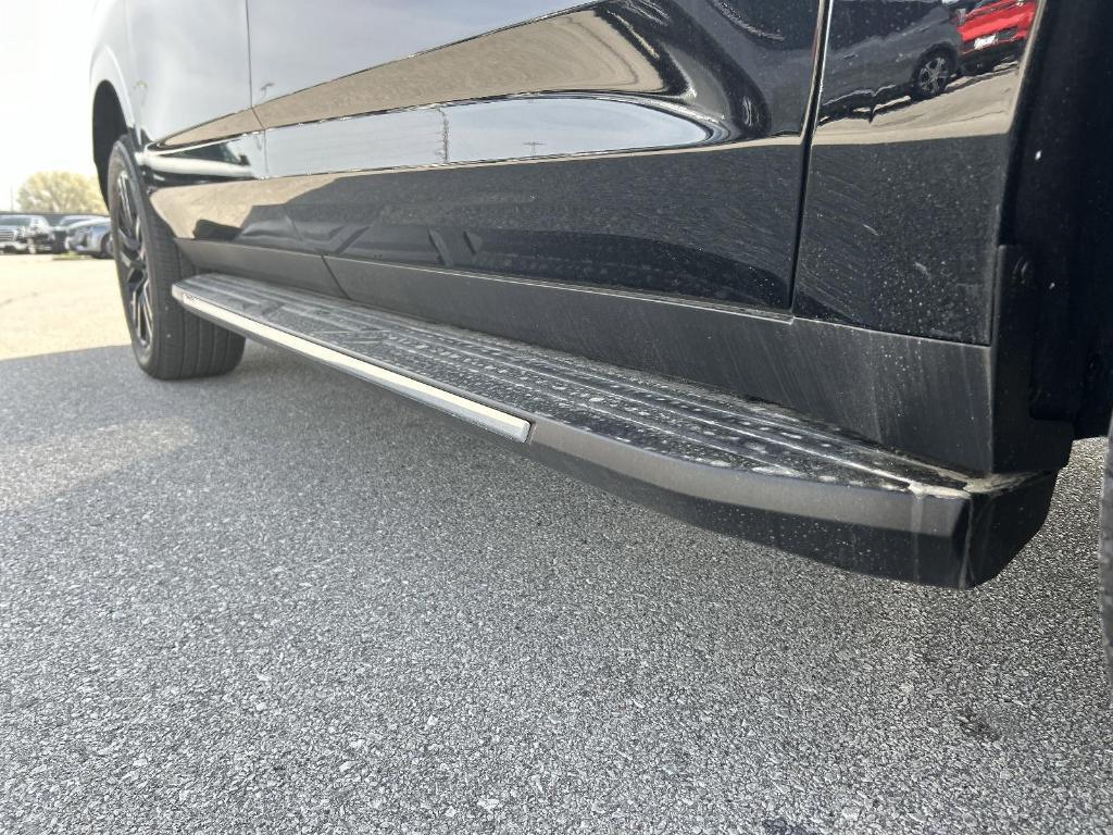new 2025 Chevrolet Suburban car, priced at $82,095
