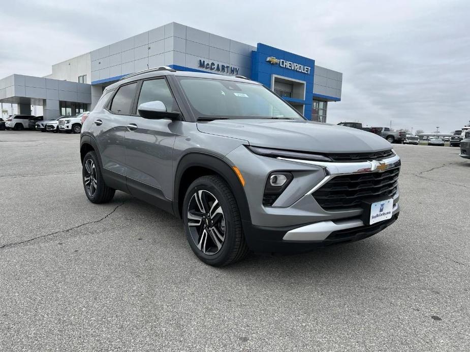 new 2025 Chevrolet TrailBlazer car, priced at $27,470