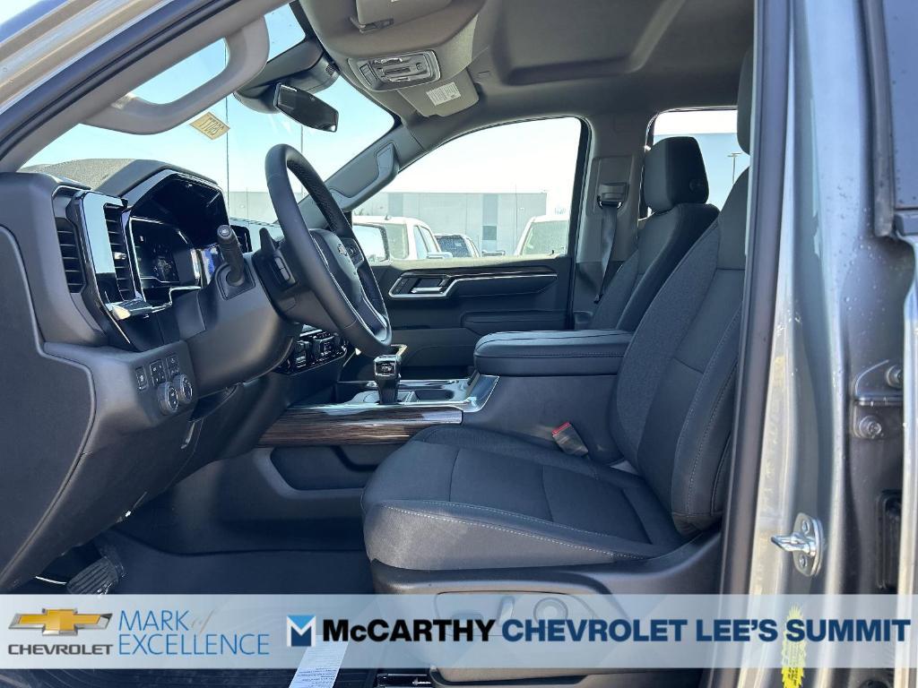 new 2025 Chevrolet Silverado 1500 car