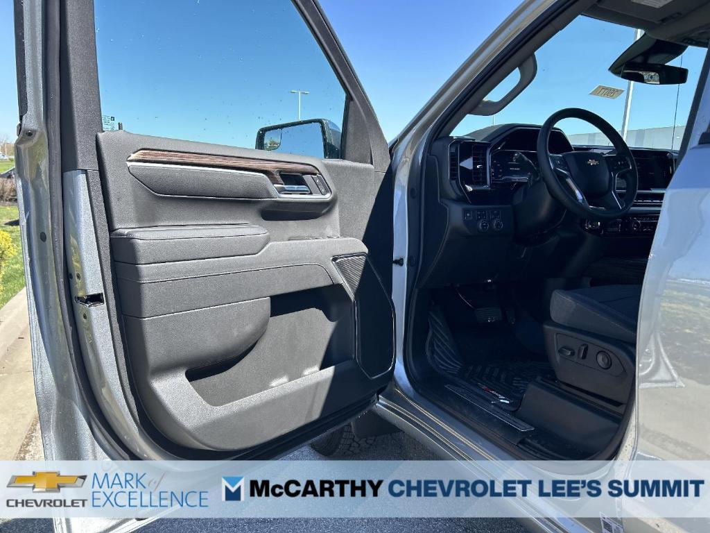 new 2025 Chevrolet Silverado 1500 car