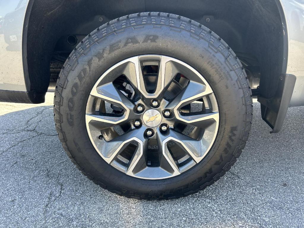 new 2025 Chevrolet Silverado 1500 car