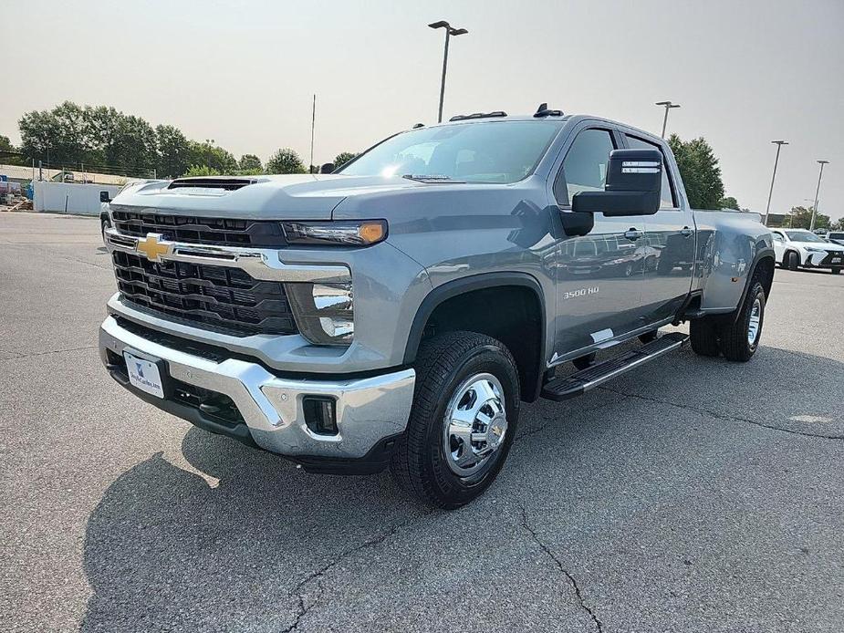 new 2025 Chevrolet Silverado 3500 car, priced at $73,061