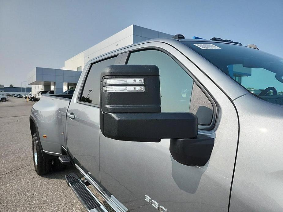 new 2025 Chevrolet Silverado 3500 car, priced at $73,061