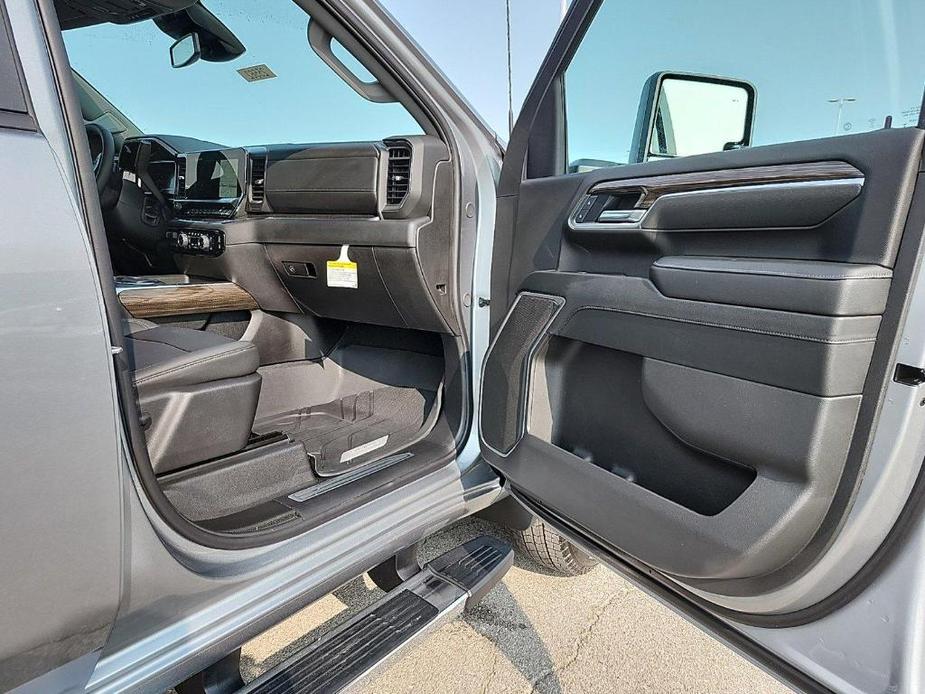 new 2025 Chevrolet Silverado 3500 car, priced at $73,061