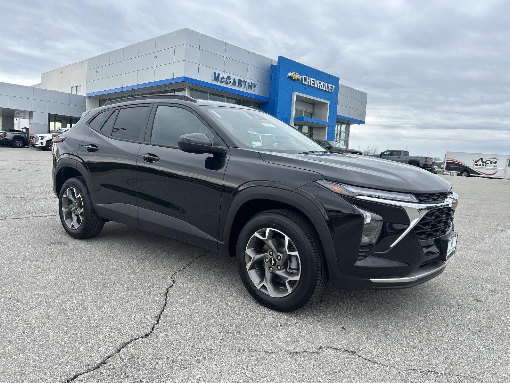 new 2025 Chevrolet Trax car, priced at $25,385
