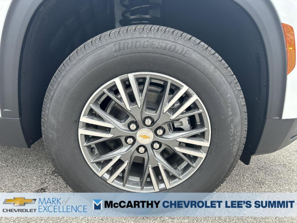 new 2025 Chevrolet Traverse car, priced at $41,895