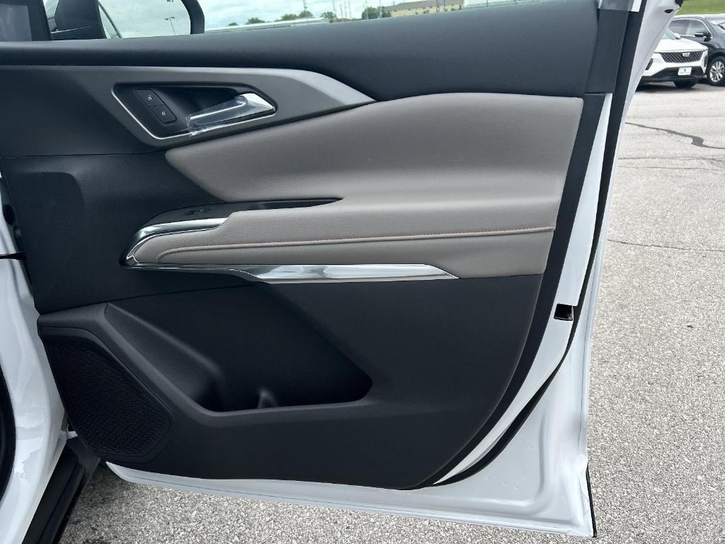 new 2025 Chevrolet Traverse car, priced at $43,045