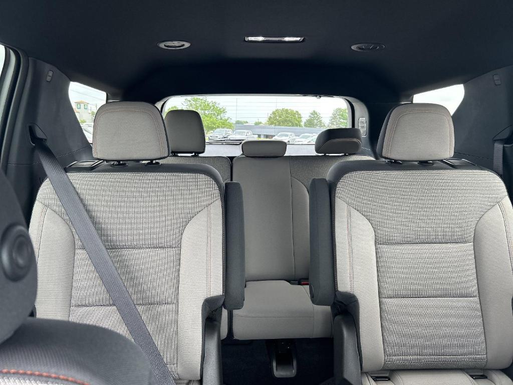 new 2025 Chevrolet Traverse car, priced at $43,045