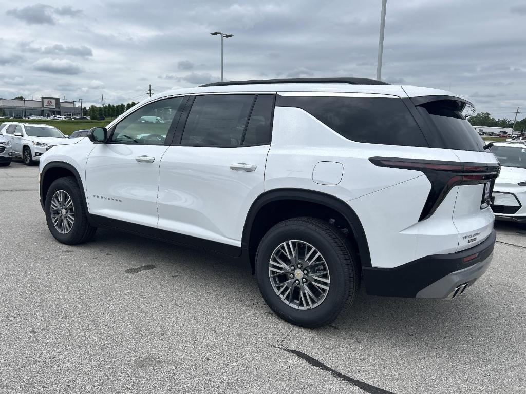 new 2025 Chevrolet Traverse car, priced at $43,045