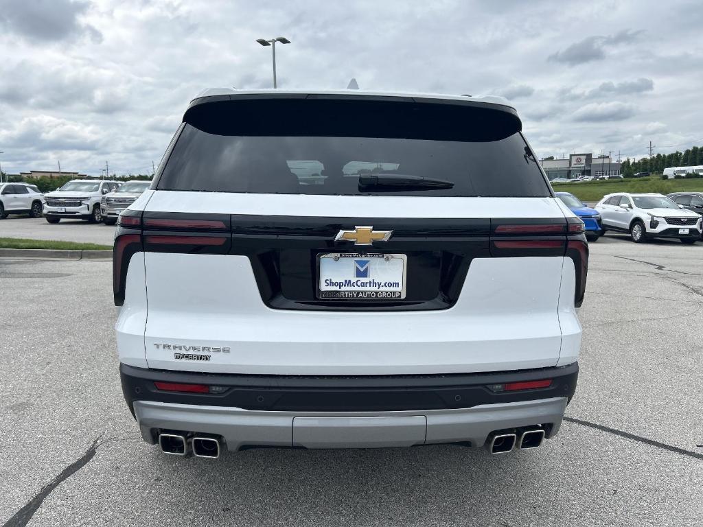 new 2025 Chevrolet Traverse car, priced at $43,045