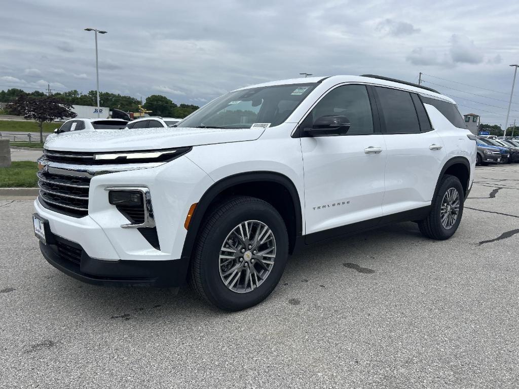 new 2025 Chevrolet Traverse car, priced at $43,045