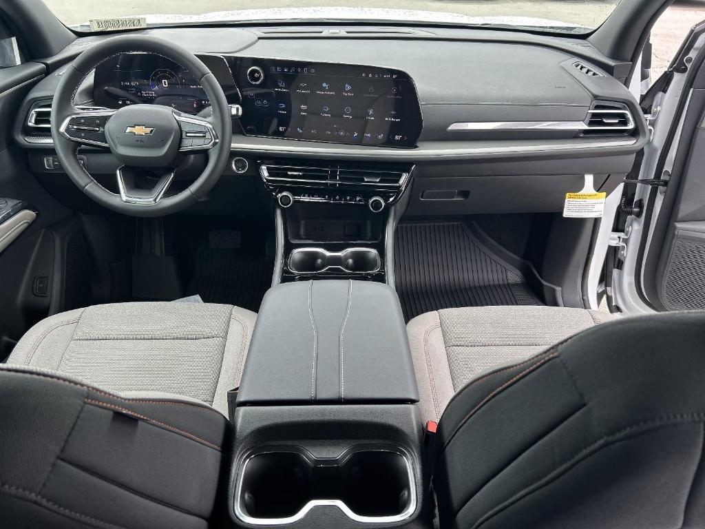 new 2025 Chevrolet Traverse car, priced at $43,045
