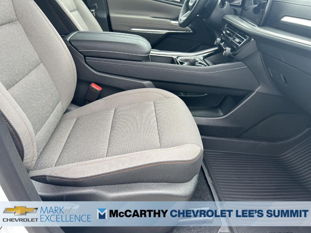 new 2025 Chevrolet Traverse car, priced at $41,895
