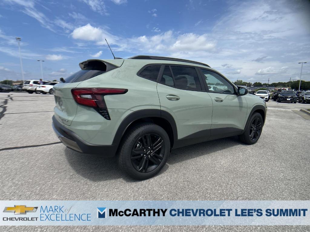 new 2025 Chevrolet Trax car