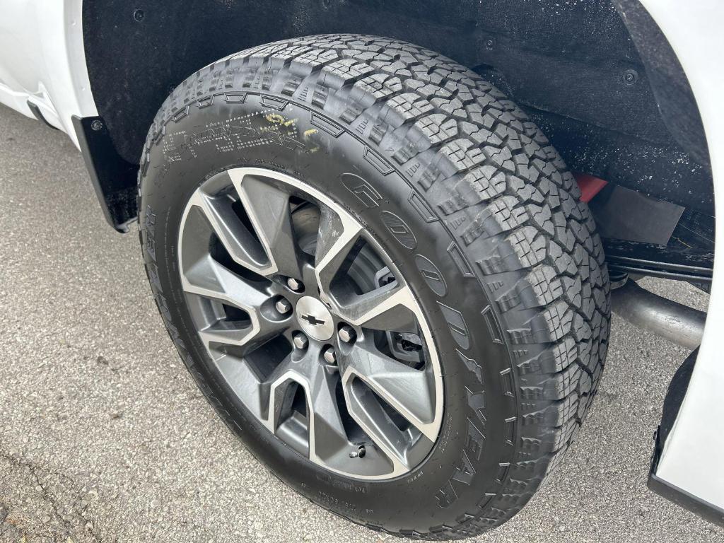 new 2025 Chevrolet Silverado 1500 car