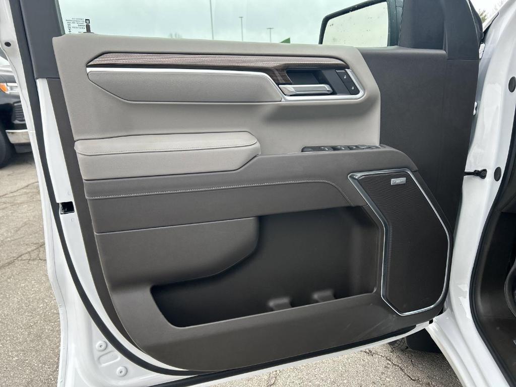 new 2025 Chevrolet Silverado 1500 car