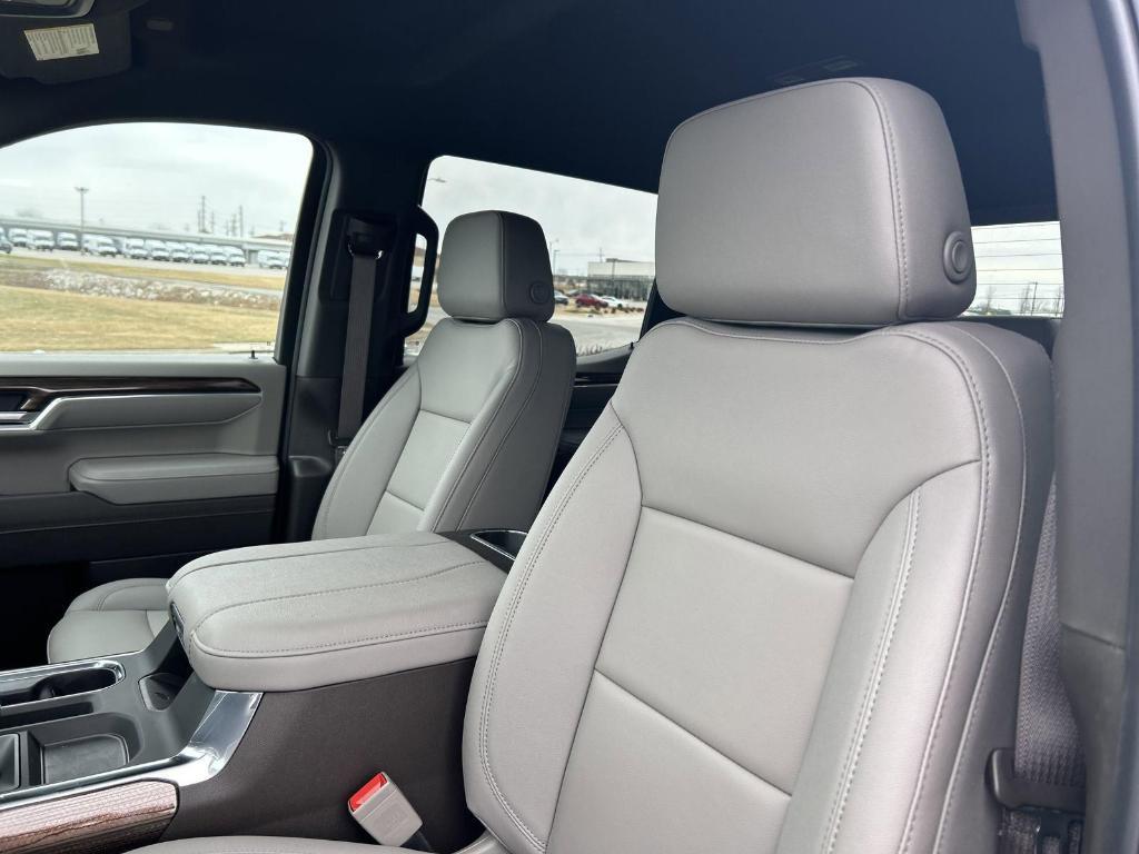 new 2025 Chevrolet Silverado 1500 car
