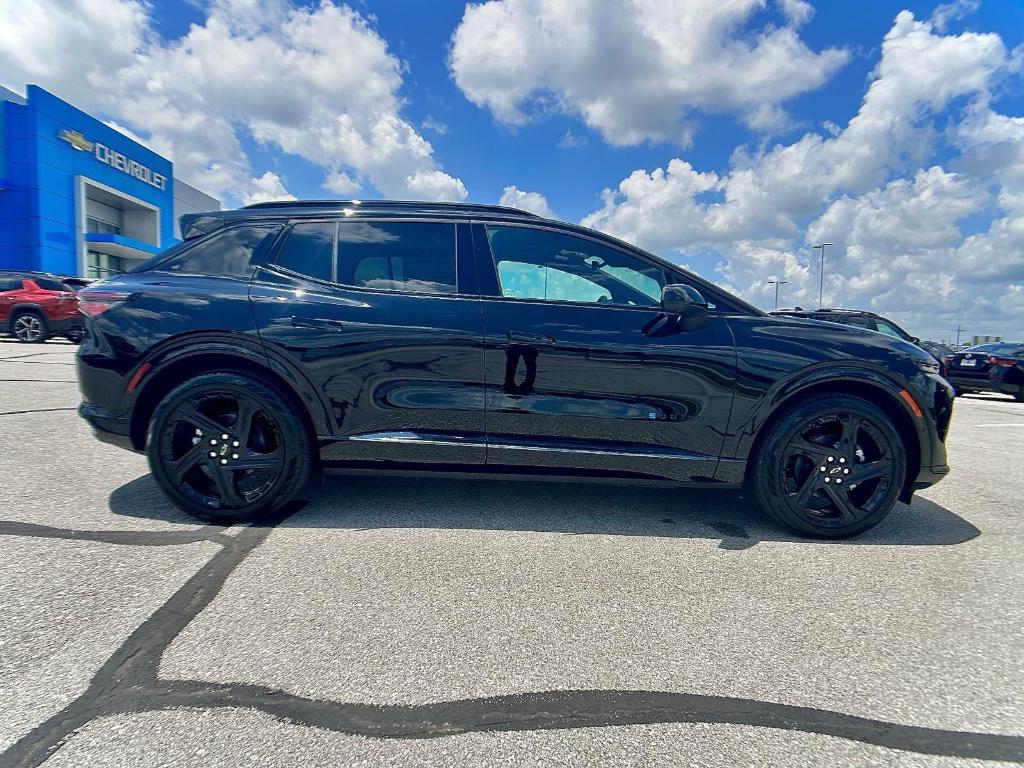new 2025 Chevrolet Equinox EV car