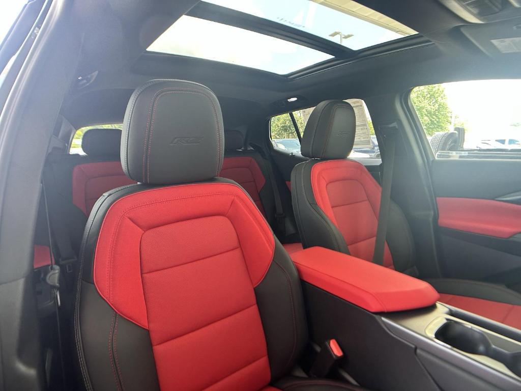 new 2025 Chevrolet Equinox EV car