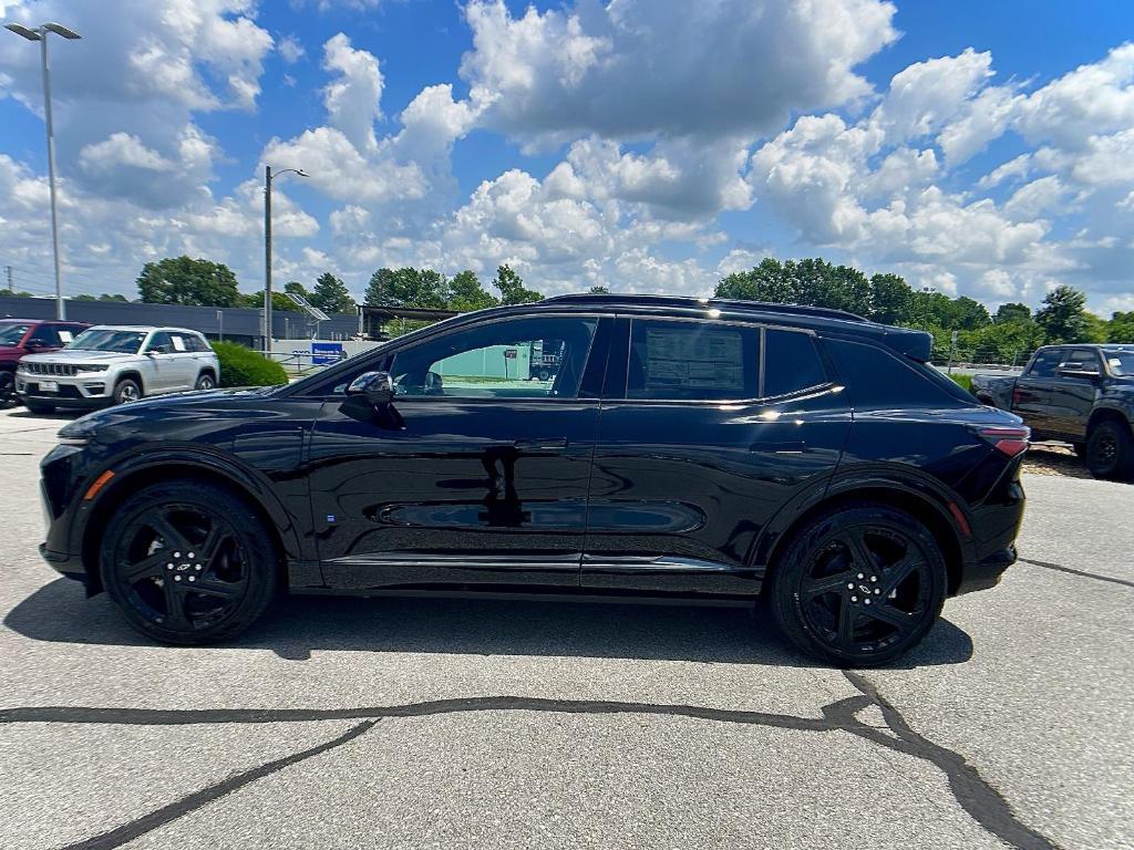 new 2025 Chevrolet Equinox EV car