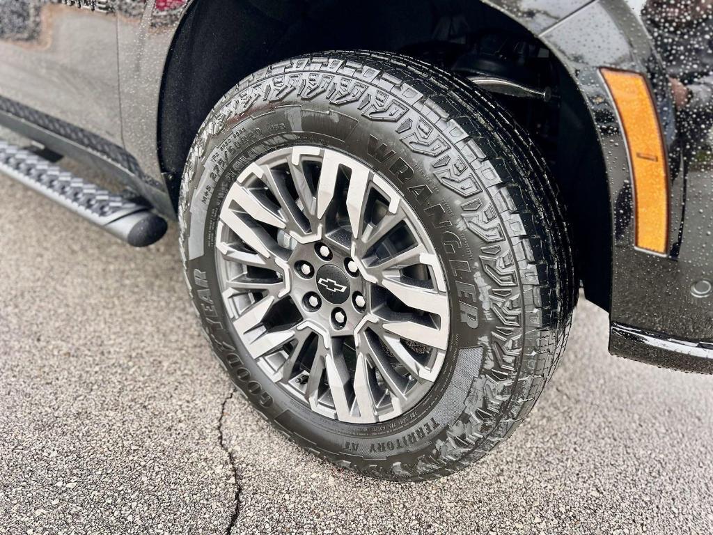 new 2025 Chevrolet Tahoe car, priced at $75,980