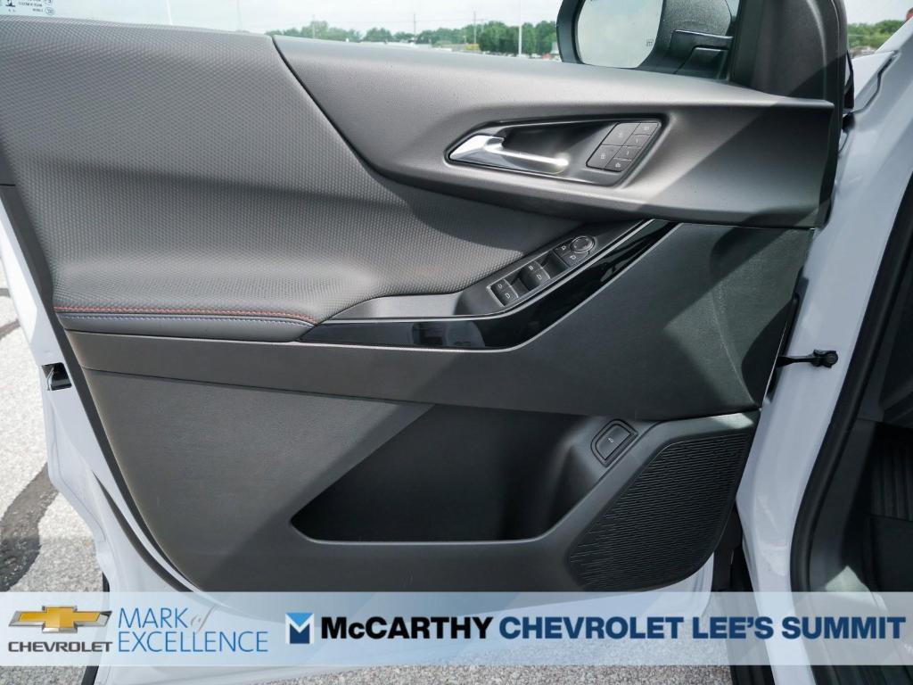 new 2026 Chevrolet Equinox car, priced at $38,600