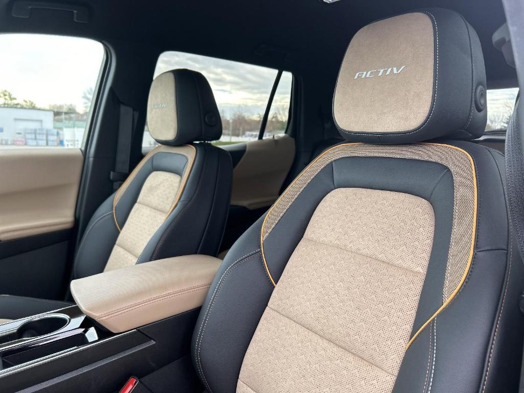 new 2025 Chevrolet Equinox car, priced at $37,625