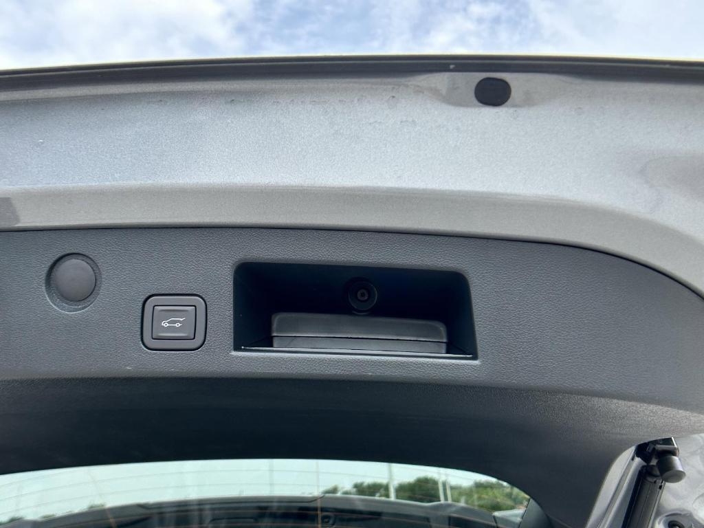 new 2026 Chevrolet Equinox car, priced at $31,295