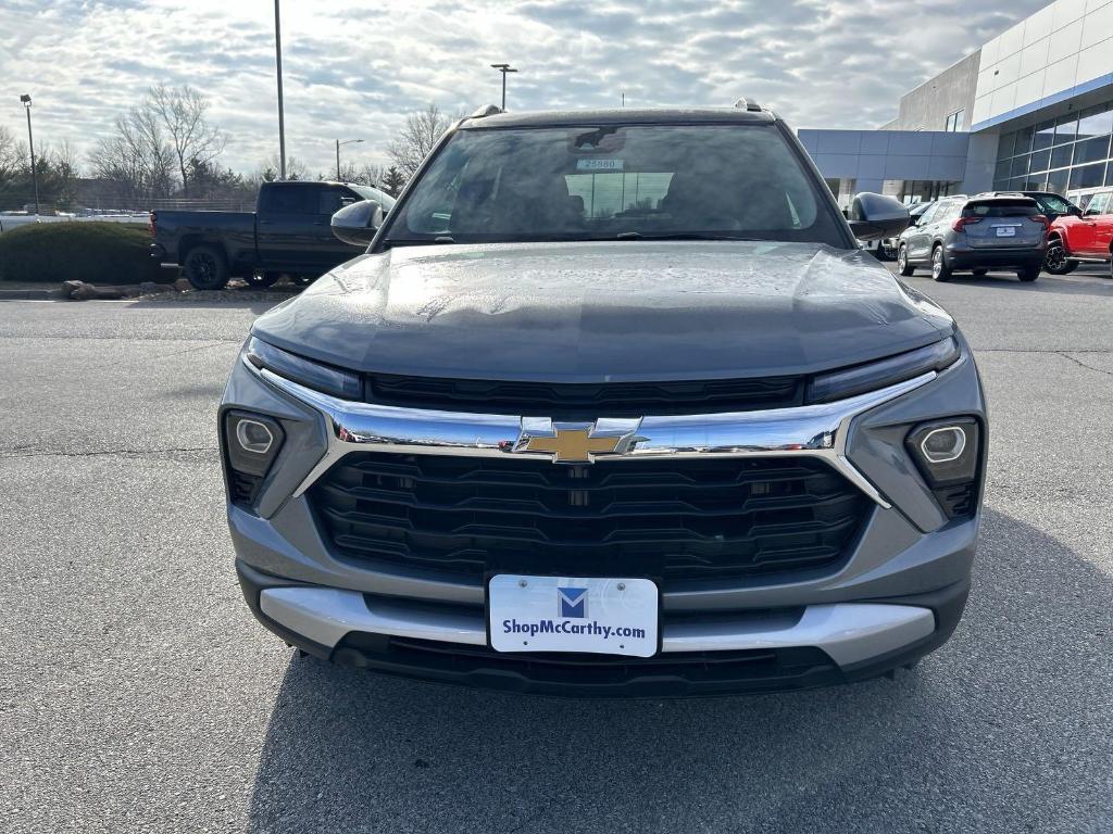 new 2025 Chevrolet TrailBlazer car, priced at $26,614