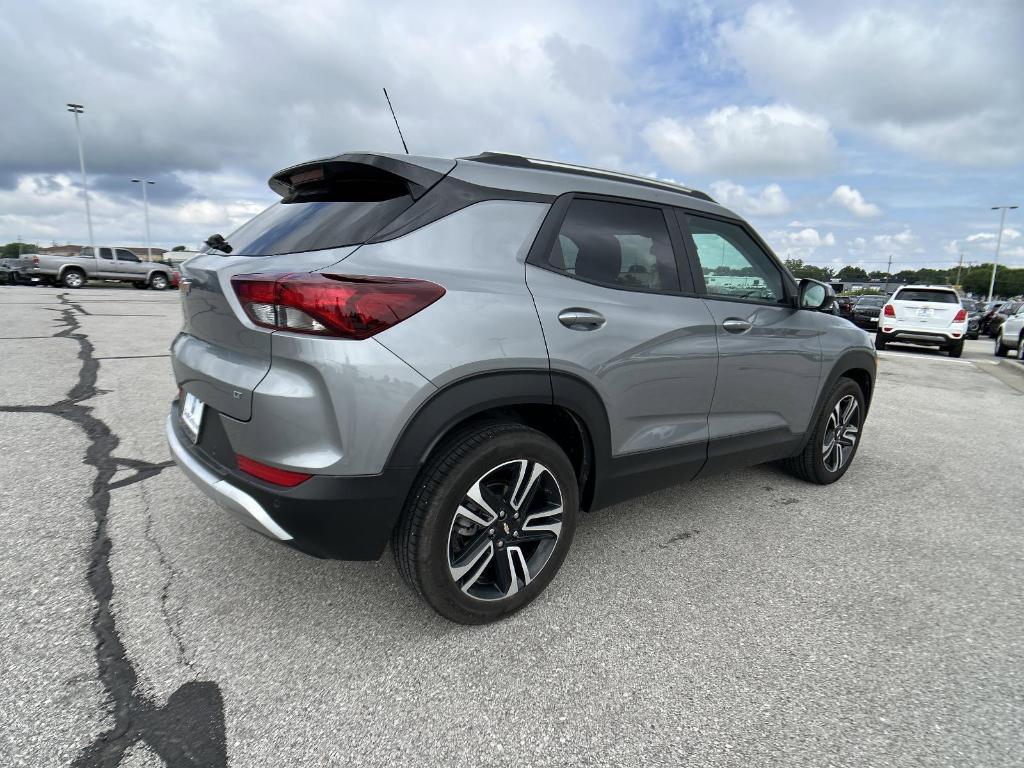 new 2025 Chevrolet TrailBlazer car, priced at $29,215