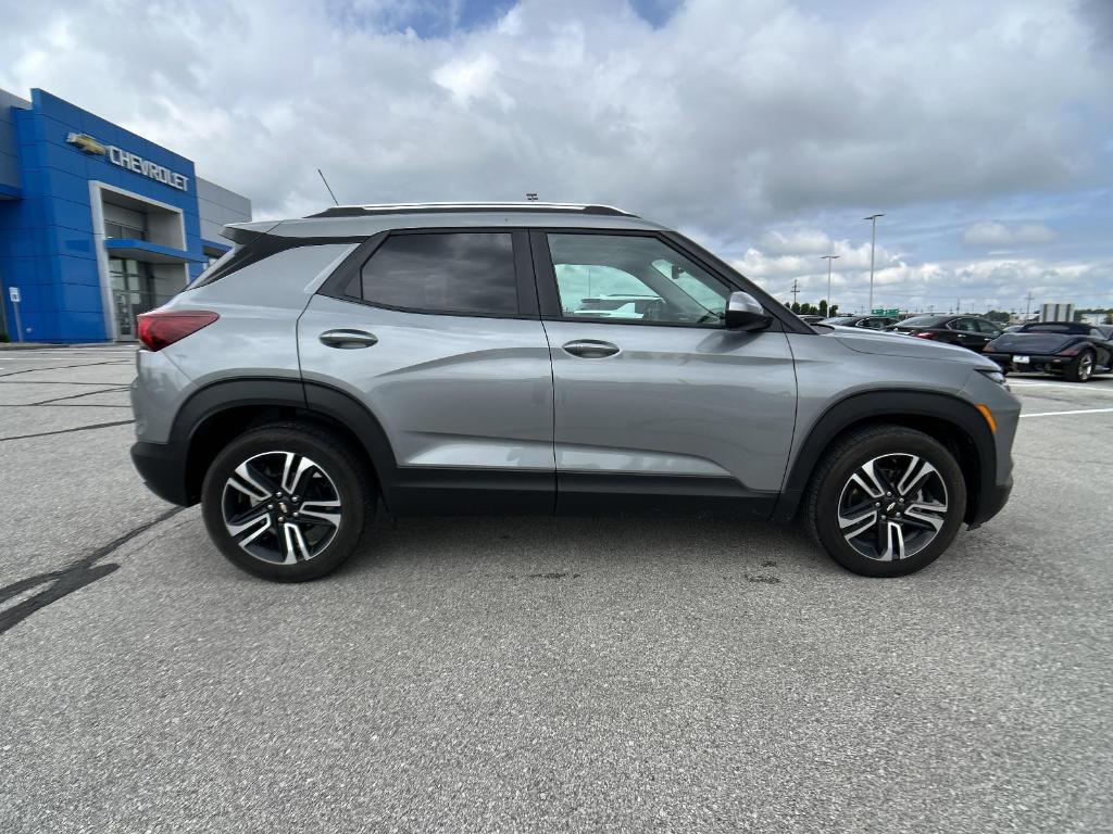 new 2025 Chevrolet TrailBlazer car, priced at $29,215