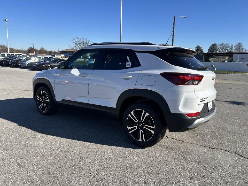 new 2025 Chevrolet TrailBlazer car, priced at $26,743