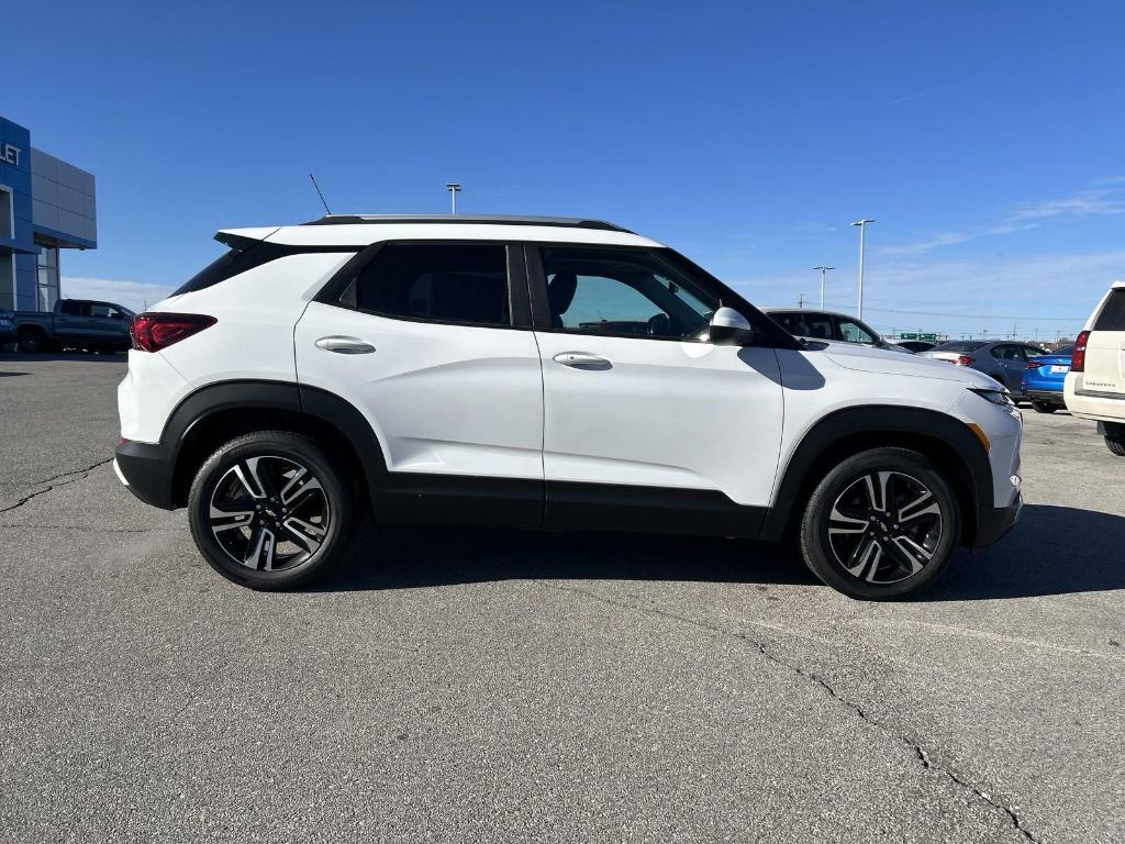 new 2025 Chevrolet TrailBlazer car, priced at $26,743