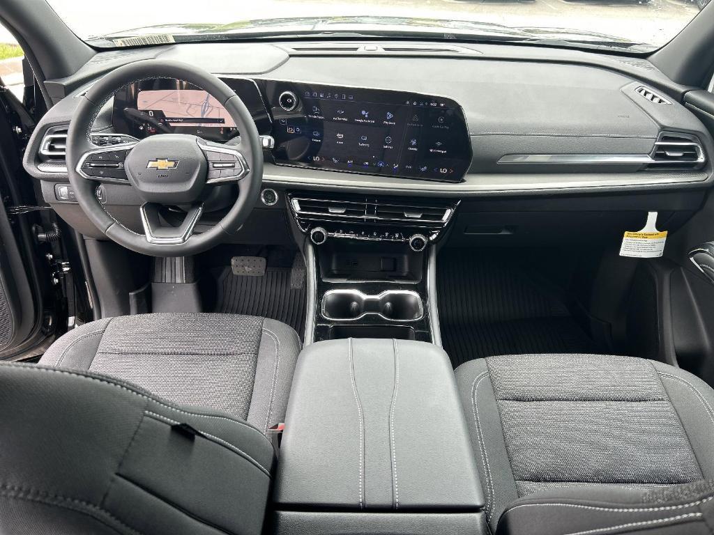 new 2025 Chevrolet Traverse car, priced at $43,045