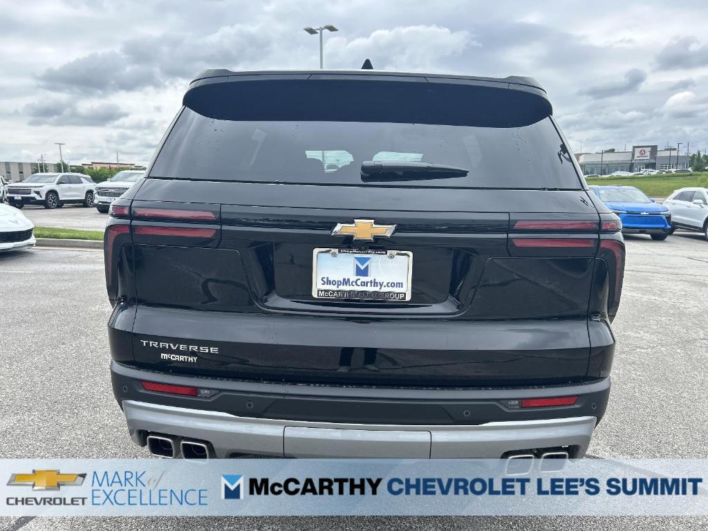 new 2025 Chevrolet Traverse car, priced at $42,000