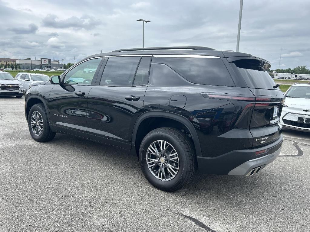 new 2025 Chevrolet Traverse car, priced at $43,045