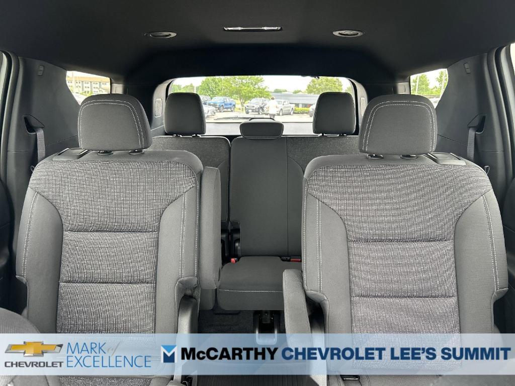 new 2025 Chevrolet Traverse car, priced at $42,000